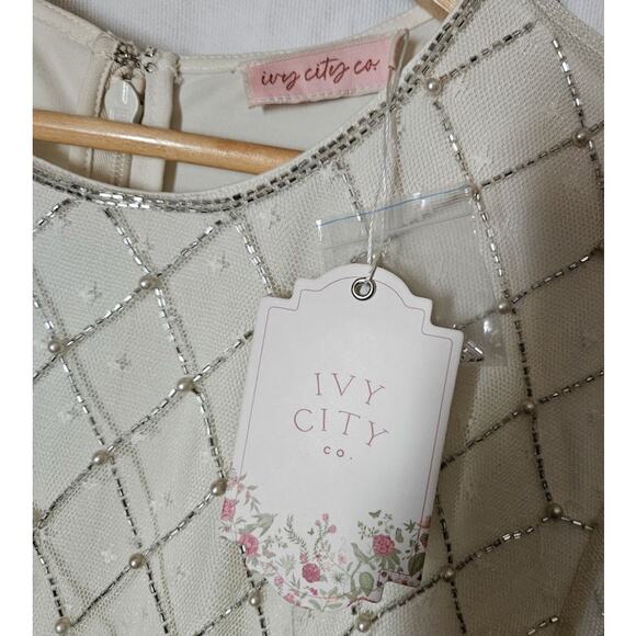 Ivy City Co Gatsby Dress In White Cream Size XL Retro Winter Wedding NWT Bride - Picture 6 of 15